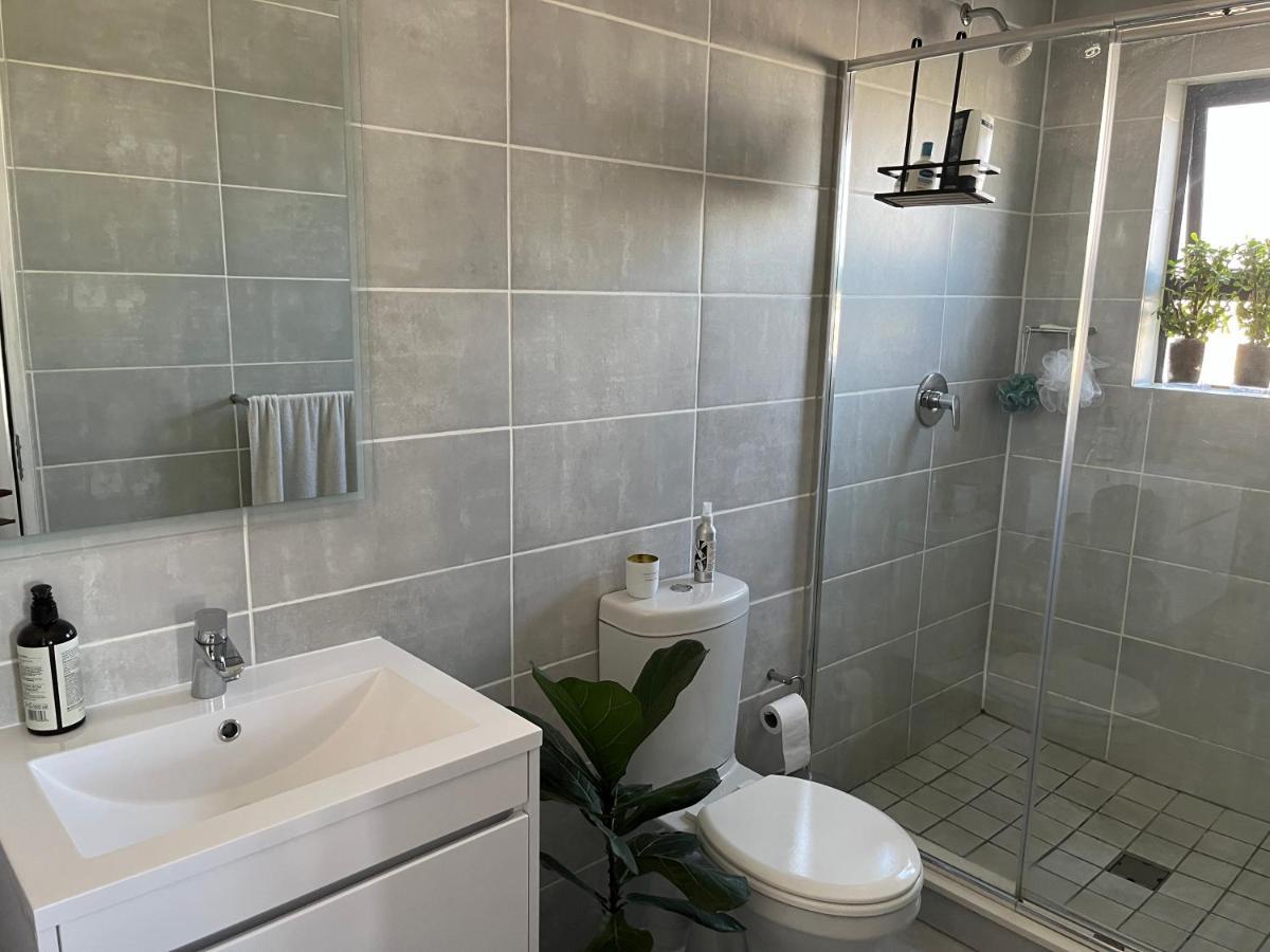 Luxury One Bedroom Apartment Somerset West Zewnętrze zdjęcie